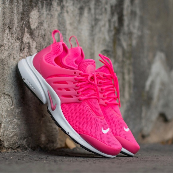 light pink nike presto